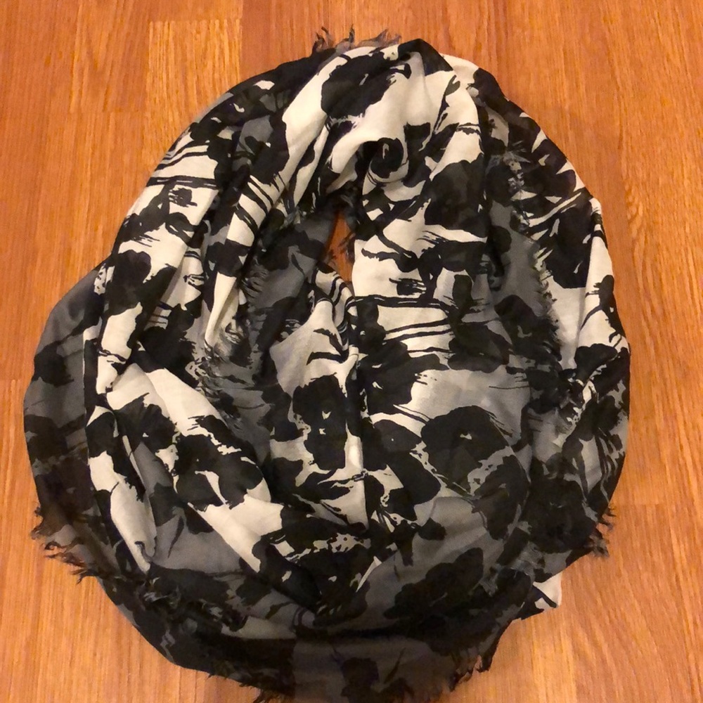 black and white scarf